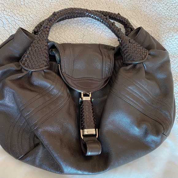 Authentic FENDI handbag - Picture 2 of 14